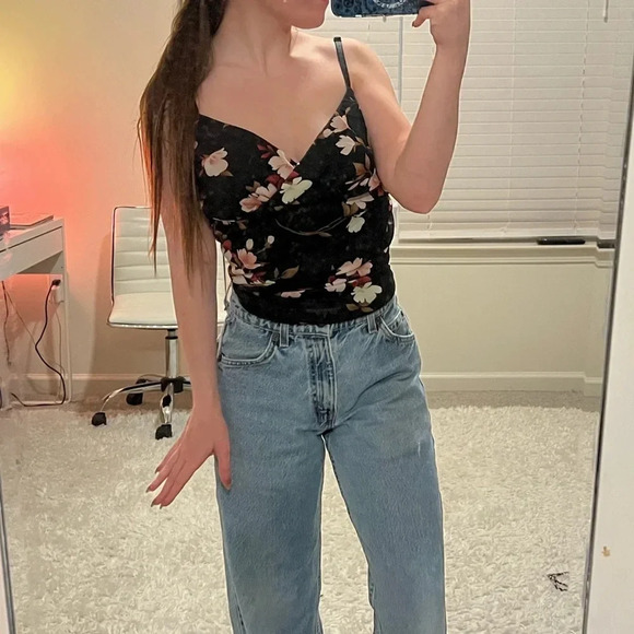 Vintage 90’s Floral Cropped Tank Top - Picture 3 of 10